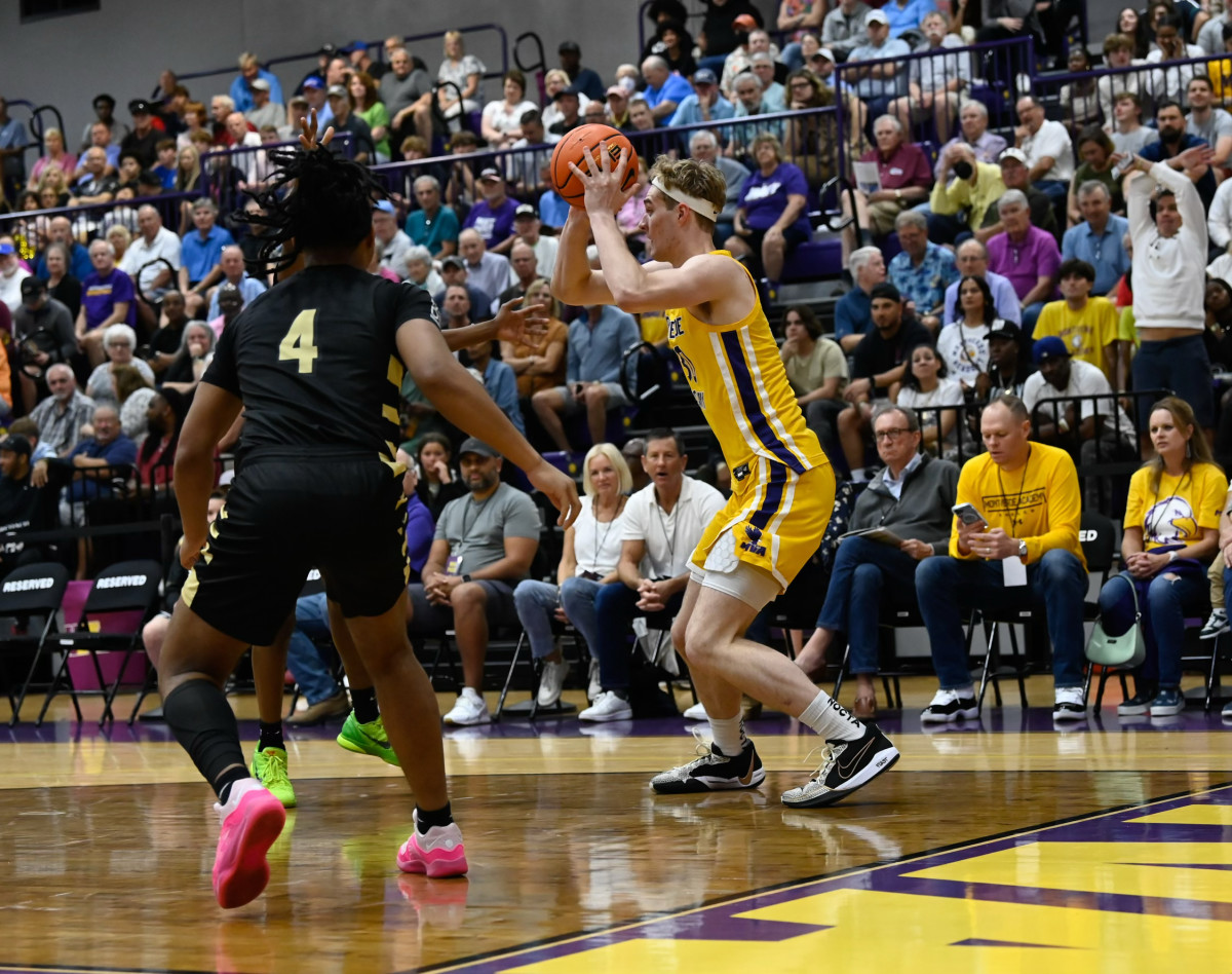 Montverde Academy vs Imani Christian Boys Basketball - Robson Lopes - 1-25-2024 - 5127